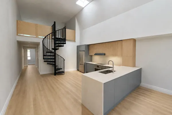 27 KENILWORTH ST 9