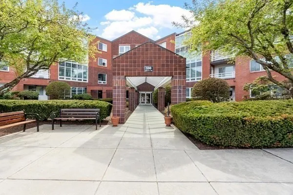 321 PLACE LN 321