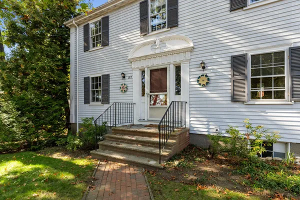 197 JASON ST