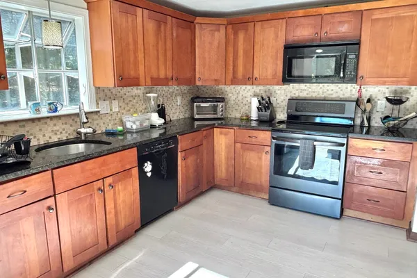 16 TARKILN RD