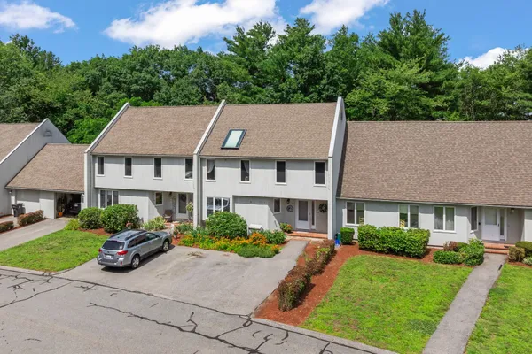 38 WOODLAND PARK DR 38