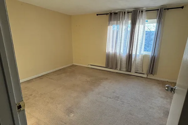 25 WILLIS ST 27
