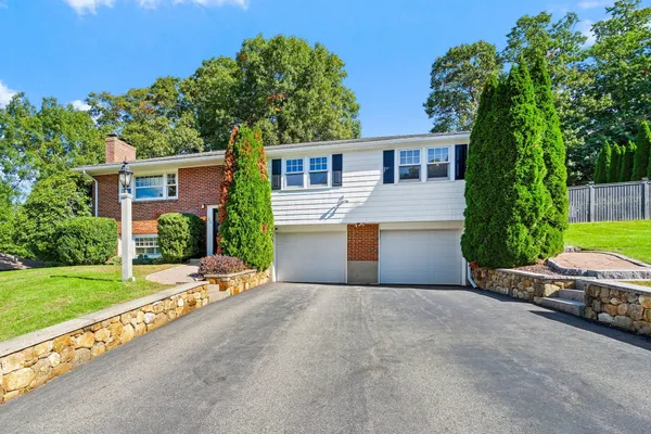 20 WOODCHESTER CIR