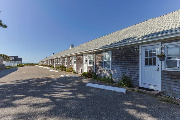 41 OLD WHARF RD 5
