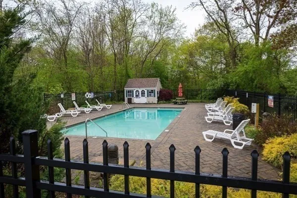 96 OLD COLONY 234