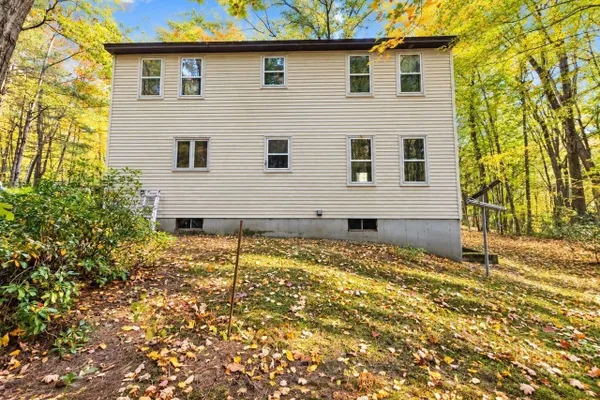 46 COUNTRY RD