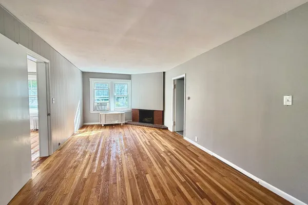 13 MERIAM ST
