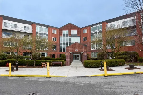 166 PLACE LN 166