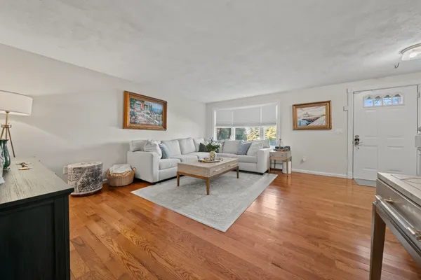 19 EAGAN PL 19