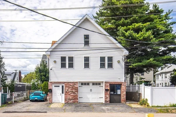 53 COLUMBIA AVE