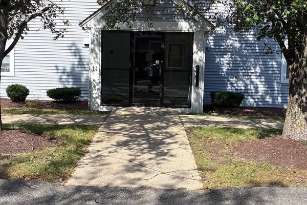 15 LONGWORTH AVE 231