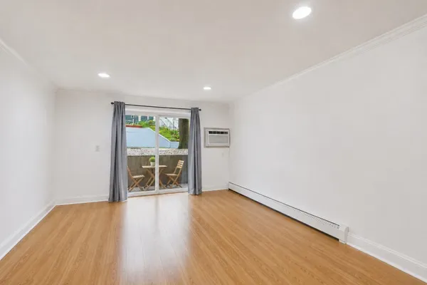 70 WARREN AVE 1-4