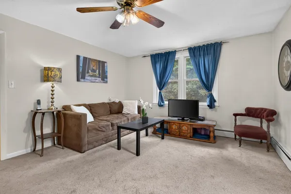 15 LAWRENCE RD 32