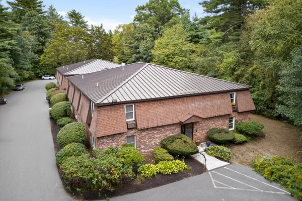 15 LAWRENCE RD 32