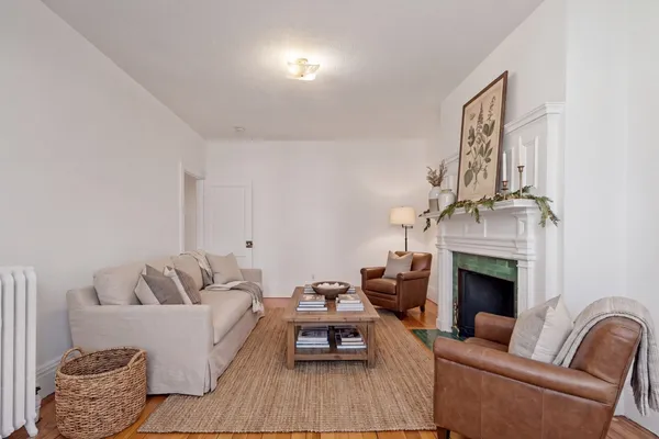 16 GLENVILLE AVE 1