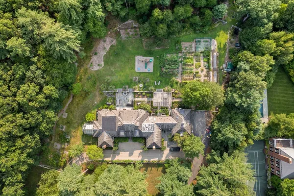 150 POND RD
