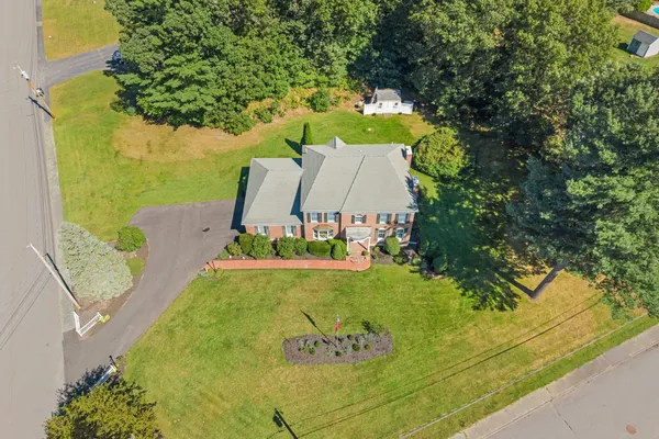 101 DINIZ DR