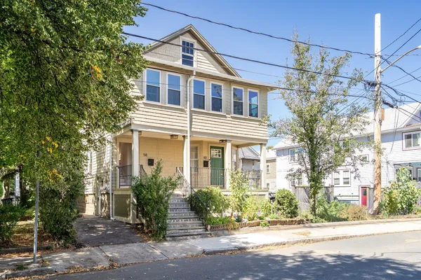 58 BOSTON AVE 58
