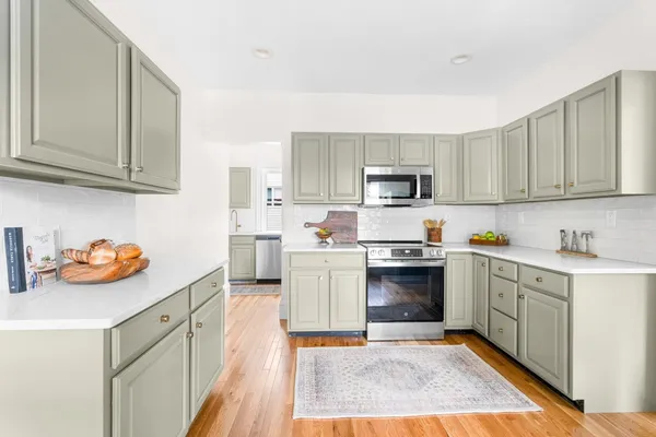 9 PROSPECT HILL AVE 1
