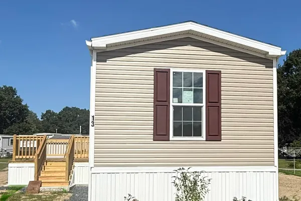 13 LYDIA DR
