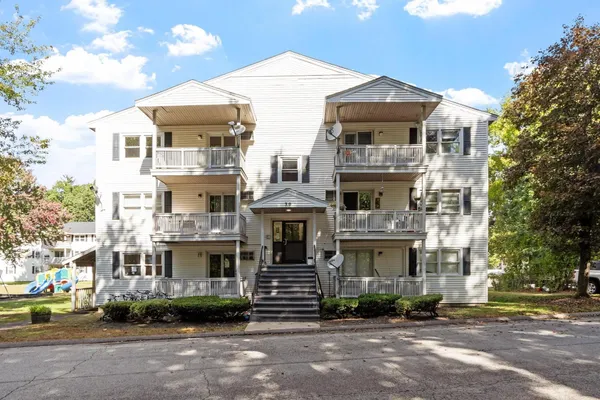 30 ABBEY RD 106