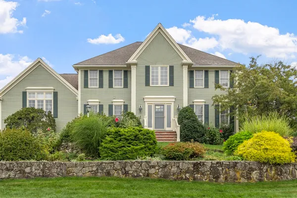 65 BRIDLE PATH