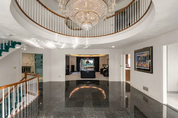 14 GRAND HILL DR