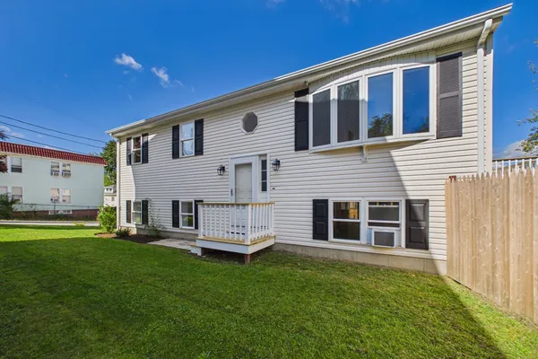 102 VESTAL ST