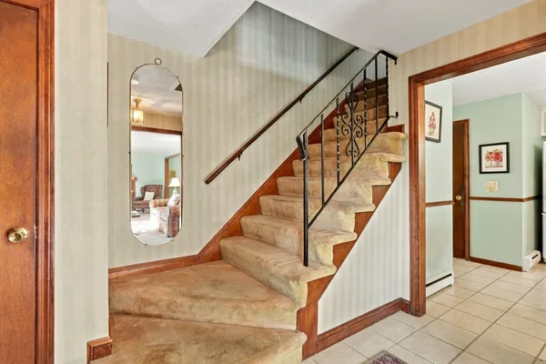 17 WHIPPOORWILL DR
