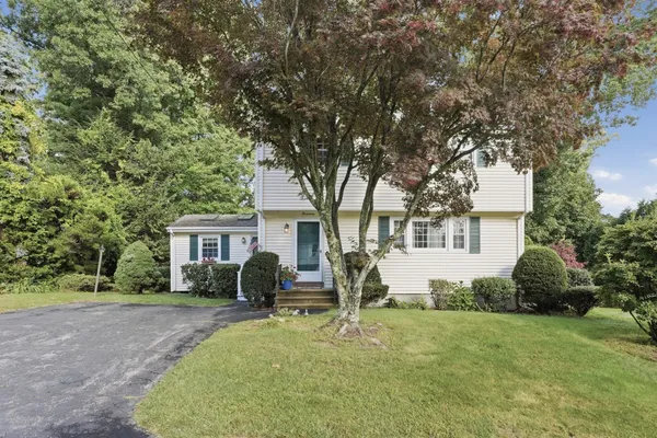 17 WHIPPOORWILL DR