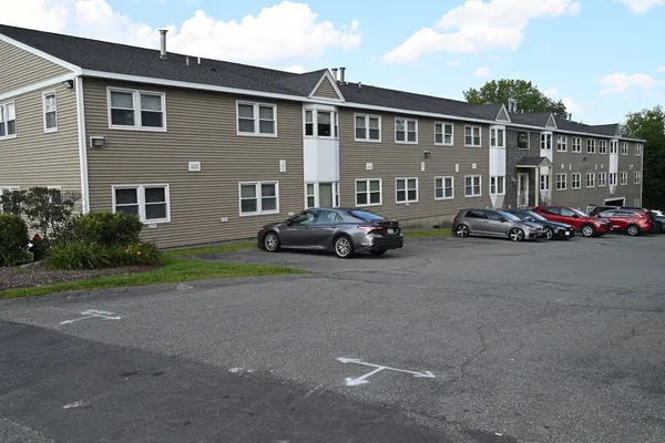 1524 GORHAM ST 106