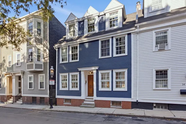 32 PLEASANT ST