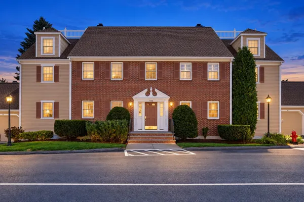 9 WEATHERLY DR 9