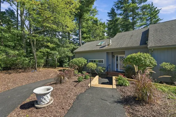 25 TROUT FARM LN 25