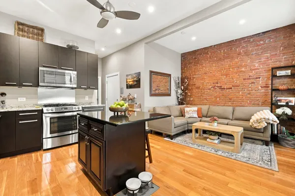 362 COLUMBUS B