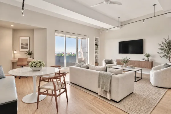 141 DORCHESTER AVE 212