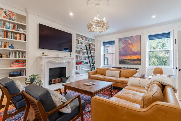 53 MOUNT VERNON ST 3