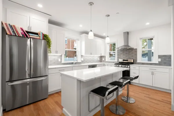 8 BROOKSIDE AVE 1