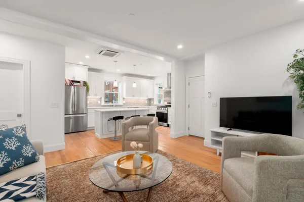 8 BROOKSIDE AVE 1