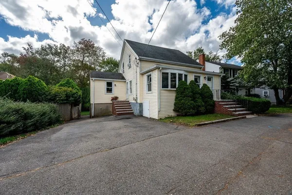 34 TRENTON RD