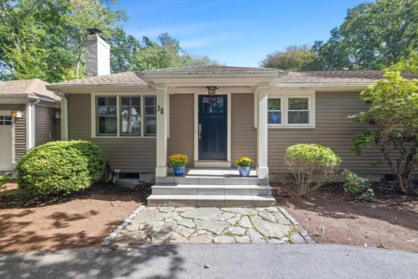 38 HUNNEWELL ST