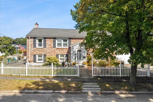 116 RUNNING BROOK RD
