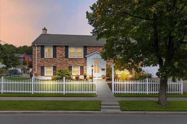 116 RUNNING BROOK RD