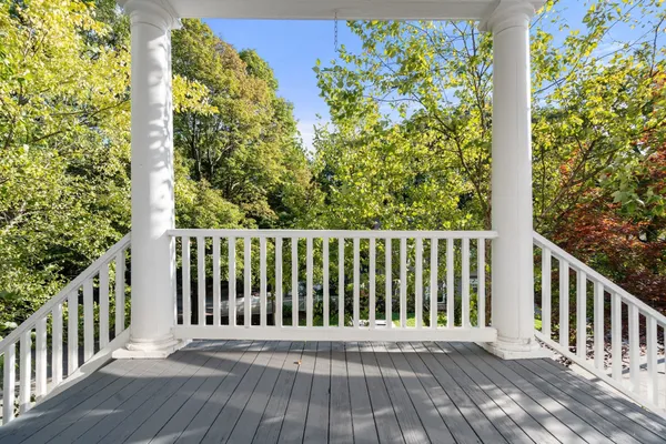 68 AVALON RD