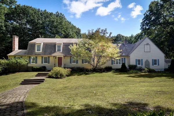 46 DONNELLY DR
