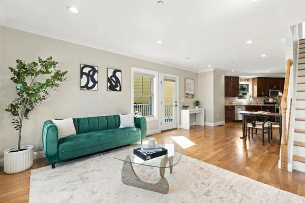 160 GREEN ST 1