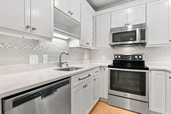 170 GORE ST 117