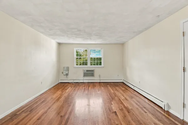 132 PARKER ST H6