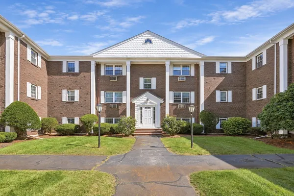 132 PARKER ST H6