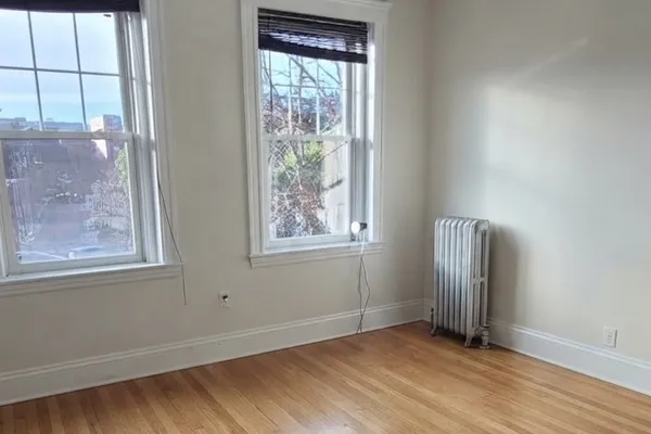 1564 COMMONWEALTH AVE 16